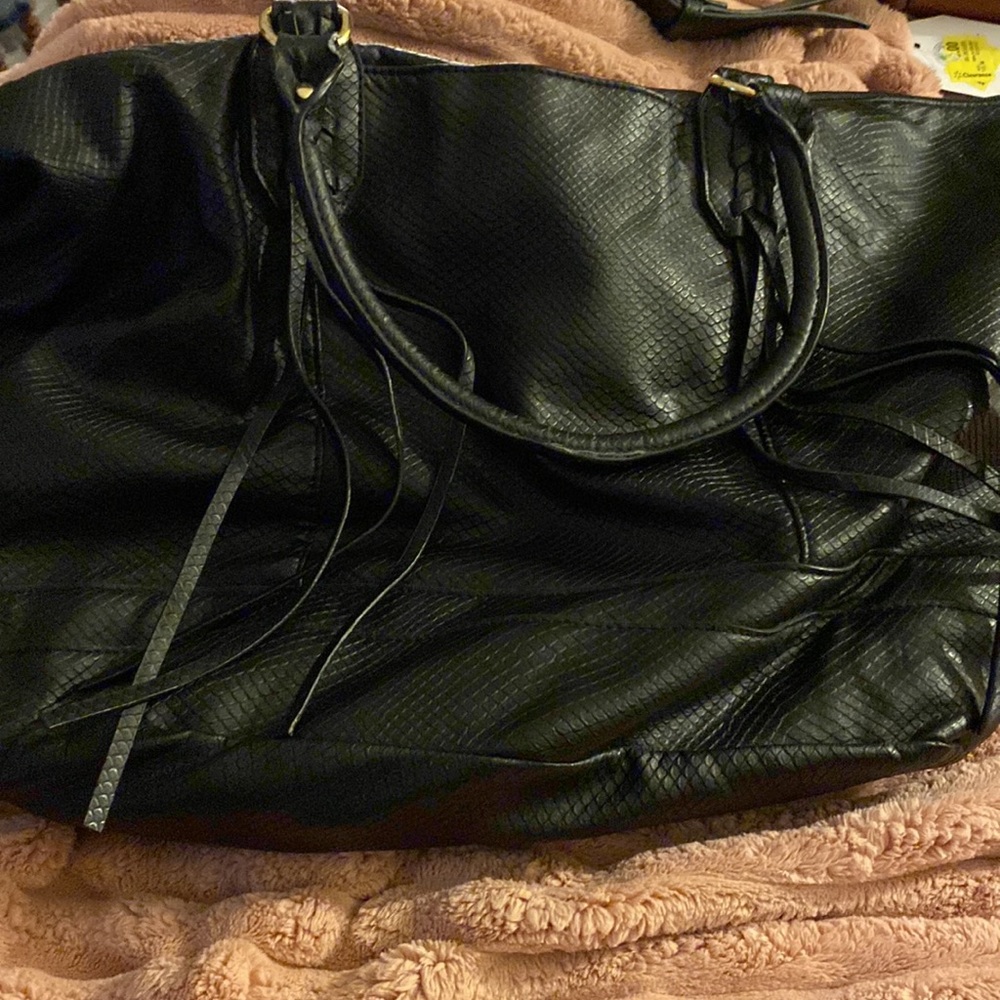 Sam&Libby black leather shoulder bag 🖤🖤🖤